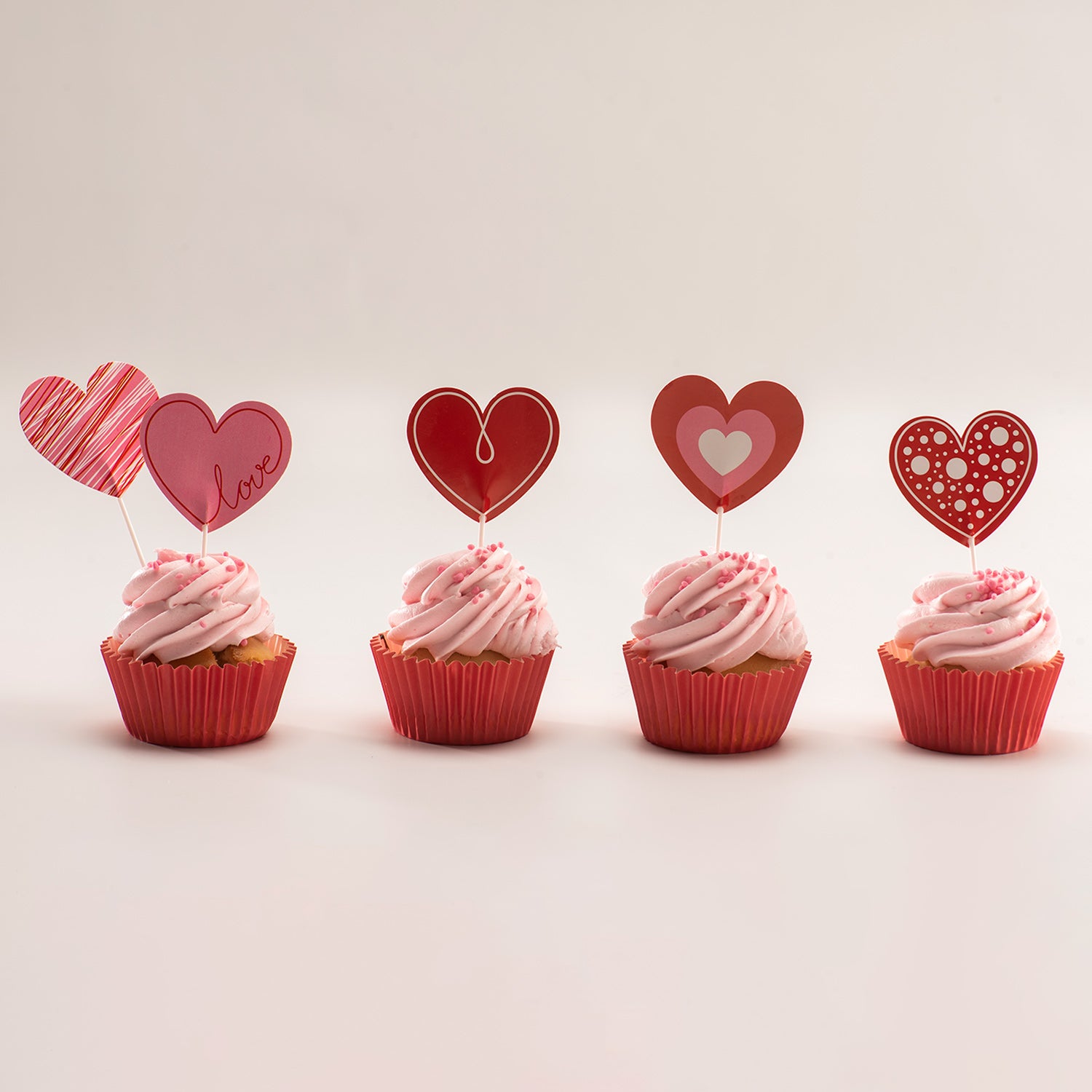 CAKE TOPPERS PAPEL CORAZONES 8 UNIDADES