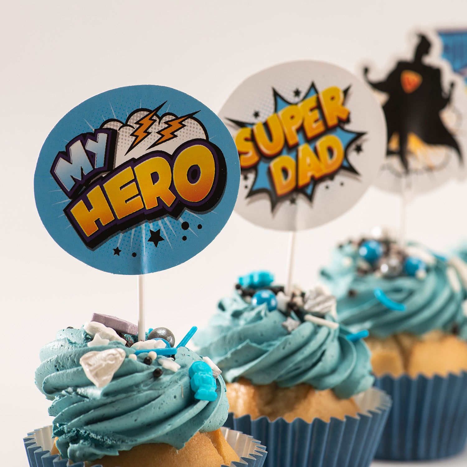 CAKE TOPPERS PAPEL SUPERDAD 4 MODELOS 8 UNIDADES