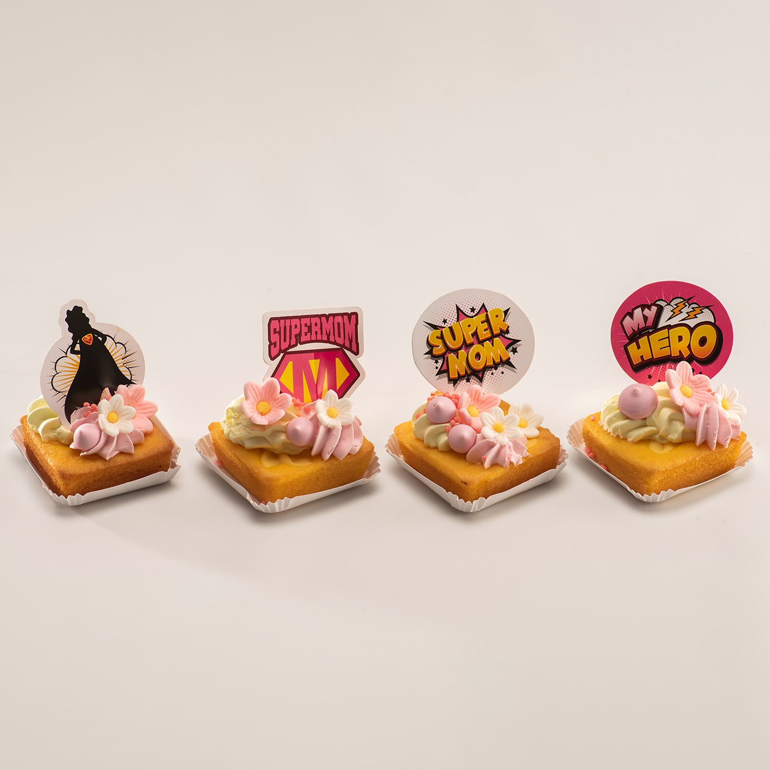 CAKE TOPPERS PAPEL SUPERMOM 4 MODELOS 8 UNIDADES